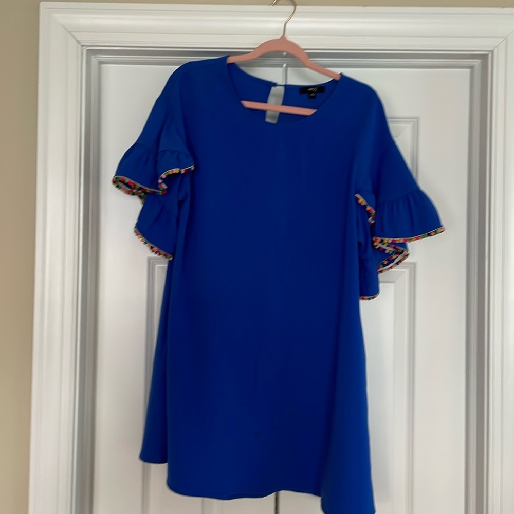 VeryJ Ruffled Sleeve Shift Dress